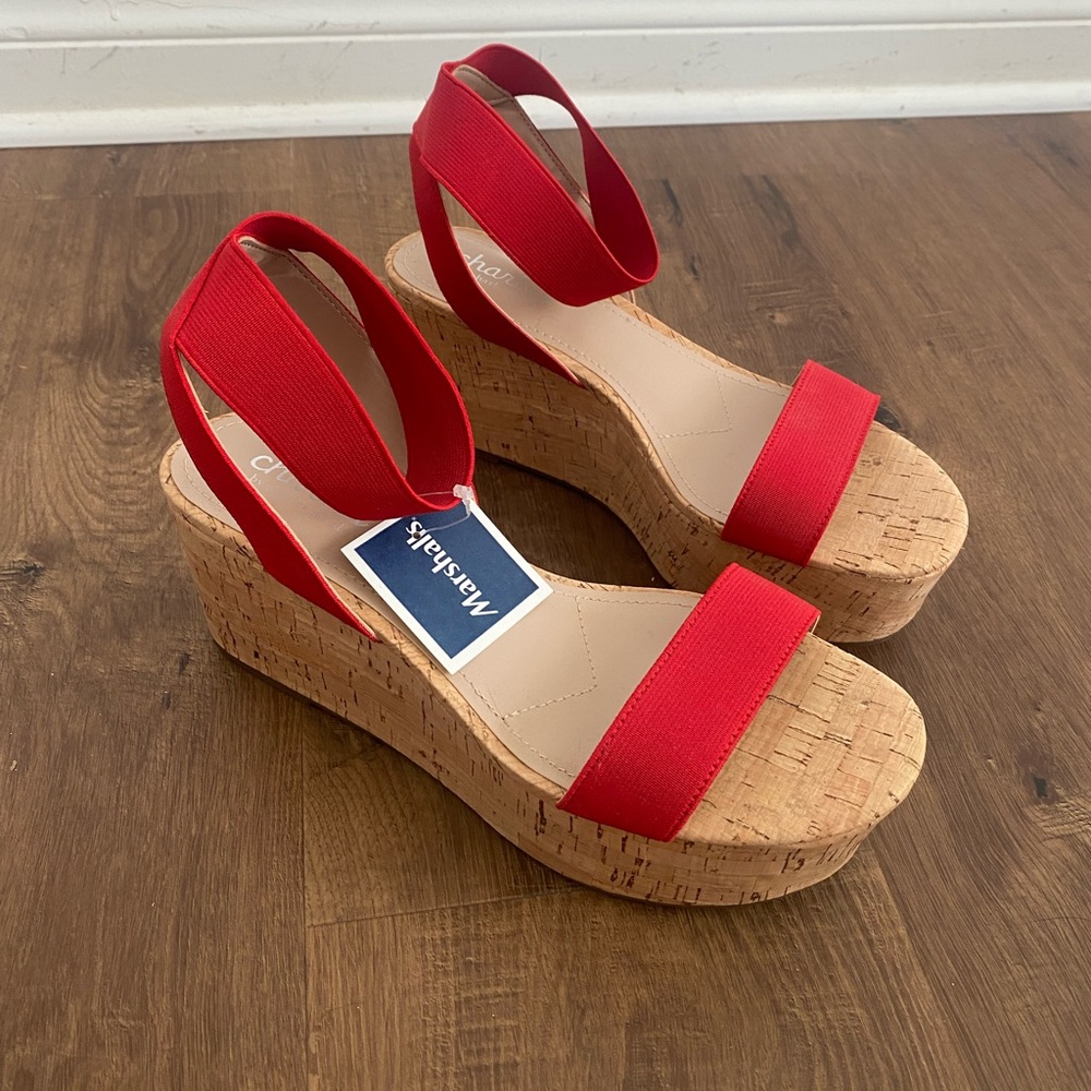 Women’s Size 8 Red Platform Wedge Sandal